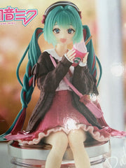 FuRyu Hatsune Miku Autumn Date Noodle Stopper Figure Pink Color Ver. (In-stock)