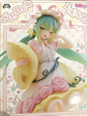 Taito Hatsune Miku Hatsune Miku Wonderland Sleeping Beauty Prize Figure (In-stock)