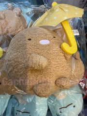 Sumikko Gurashi Under Umbrella Tonkatsu Small Plush Keychain (In-stock)