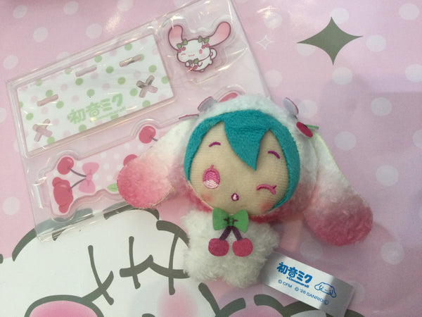 Sega Hatsune Miku x Sanrio Cinnamoroll Acrylic Stand Small Plush Sakura Ver. Type B (In-stock)