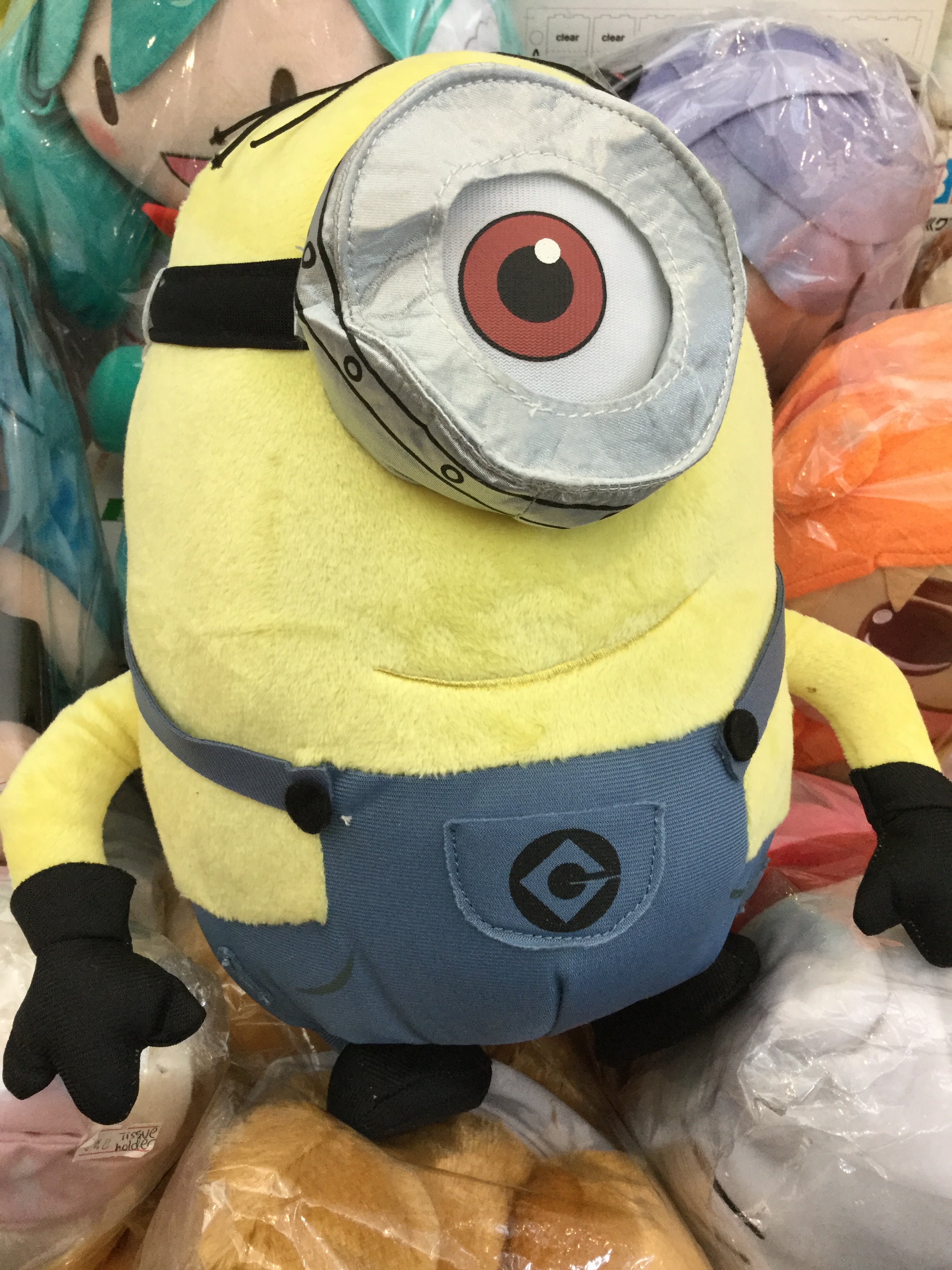 Despicable Me Stuart the Minion Medium Plush In stock Gacha