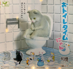 Cat in Washroom Mini Figure 5 Pieces Set (In-stock)
