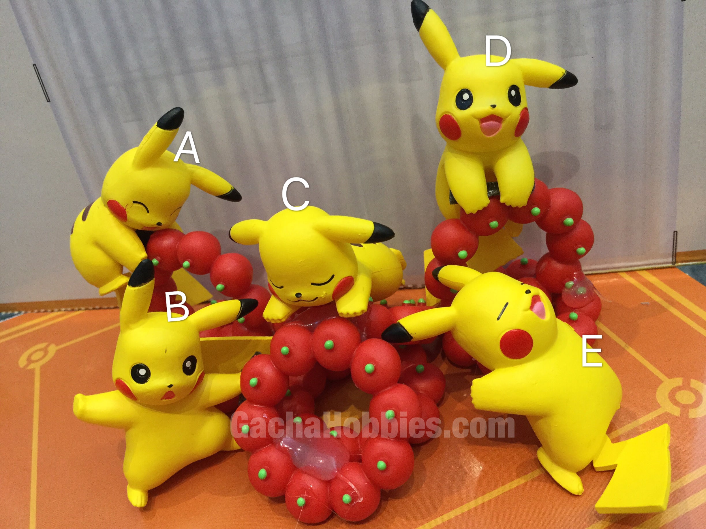 Gacha Action Figure Anime Gacha Pikachu Picnic Field Fishing Camping  Fishing Pole Suitcase Miniature Model Ornament Small Toy